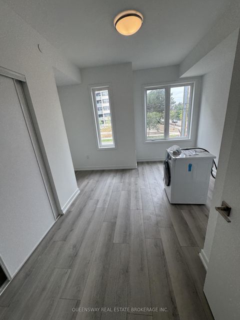 Photo 9 at 3079 pharmacy Avenue, L'Amoreaux, Toronto