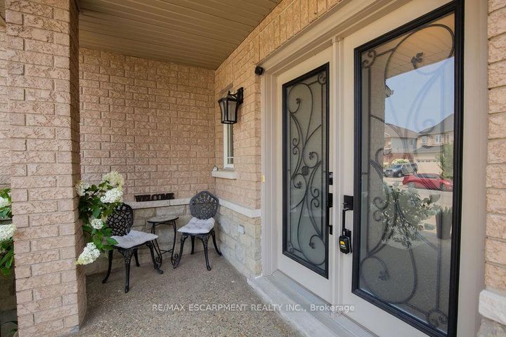 Photo 3 at 15 Meadowbank Drive, Falkirk, Hamilton