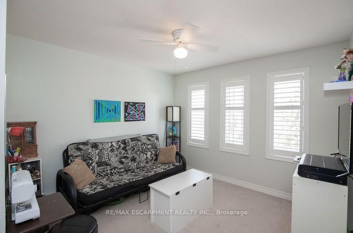 Photo 22 at 15 Meadowbank Drive, Falkirk, Hamilton