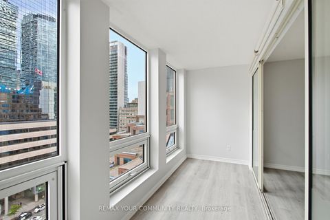 Photo 2 at 1103 - 25 Grenville Street, Bay Street Corridor, Toronto