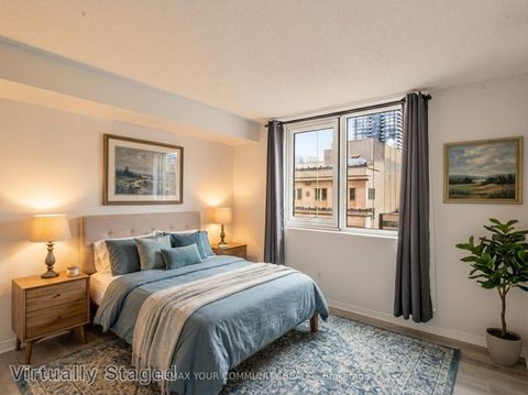 Photo 5 at 1103 - 25 Grenville Street, Bay Street Corridor, Toronto