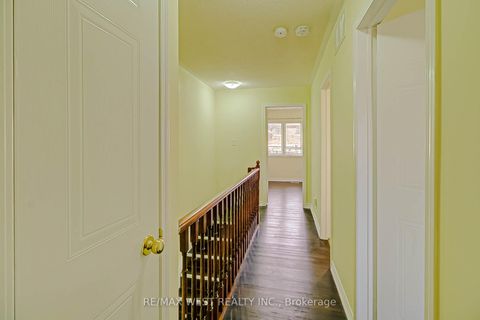 Photo 14 at 12 - 6400 Lawrence Avenue E, Rouge E10, Toronto