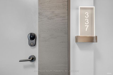 Photo 4 at 337 - 60 Princess Street, Waterfront Communities C8, Toronto