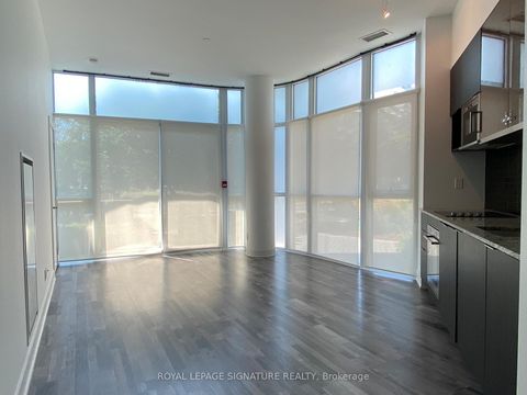 Photo 9 at 105 - 99 The Donway W, Don Mills, Toronto