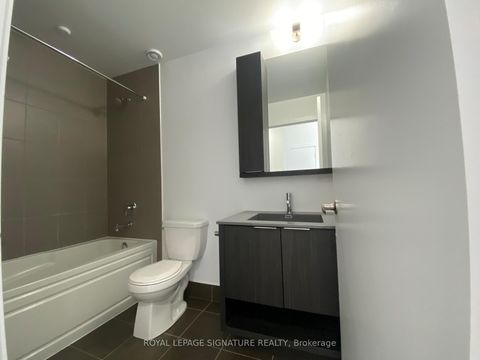 Photo 12 at 105 - 99 The Donway W, Don Mills, Toronto