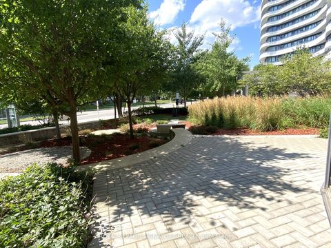 Photo 15 at 105 - 99 The Donway W, Don Mills, Toronto