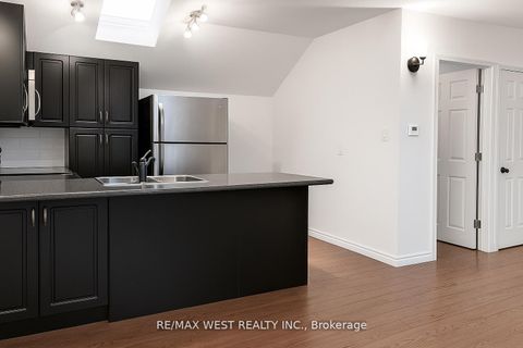 Photo 6 at 33 South Station Street, Weston, Toronto