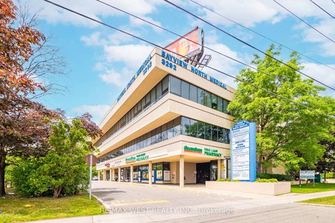 Photo 2 at 102 - 3292 Bayview Avenue, Newtonbrook East, Toronto