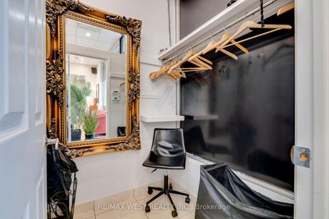 Photo 11 at 102 - 3292 Bayview Avenue, Newtonbrook East, Toronto