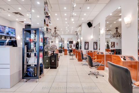 Photo 13 at 102 - 3292 Bayview Avenue, Newtonbrook East, Toronto