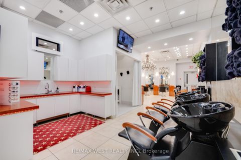 Photo 21 at 102 - 3292 Bayview Avenue, Newtonbrook East, Toronto