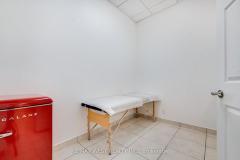 Photo 24 at 102 - 3292 Bayview Avenue, Newtonbrook East, Toronto