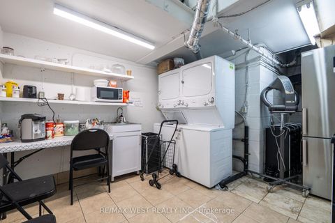Photo 27 at 102 - 3292 Bayview Avenue, Newtonbrook East, Toronto