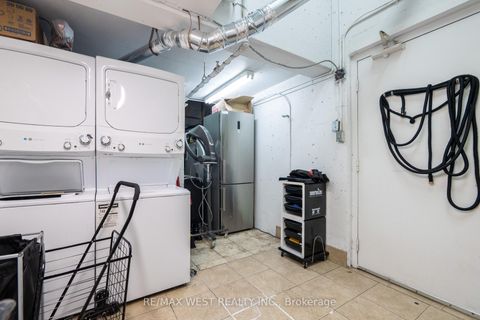 Photo 28 at 102 - 3292 Bayview Avenue, Newtonbrook East, Toronto