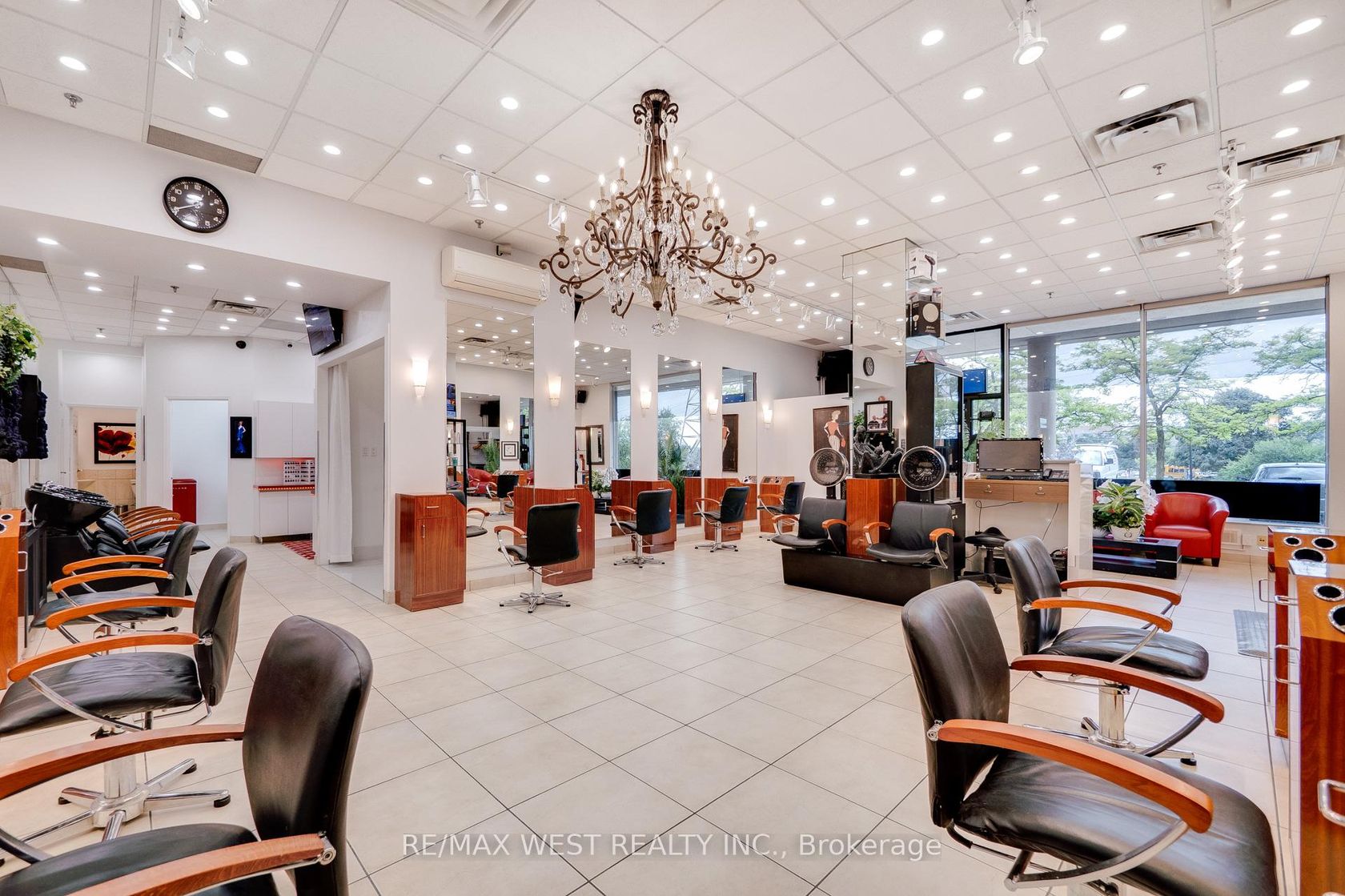 102 - 3292 Bayview Avenue, Newtonbrook East, Toronto photo number 2