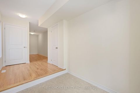 Photo 3 at 27 Gunton Street, Bayview Northeast, Aurora