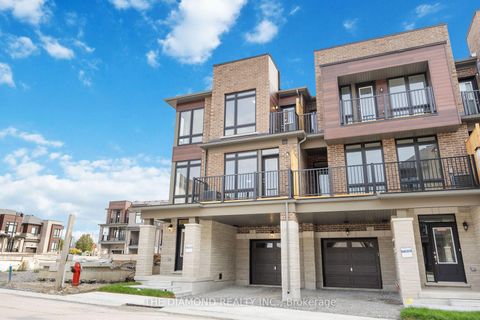 Photo 33 at 27 Gunton Street, Bayview Northeast, Aurora