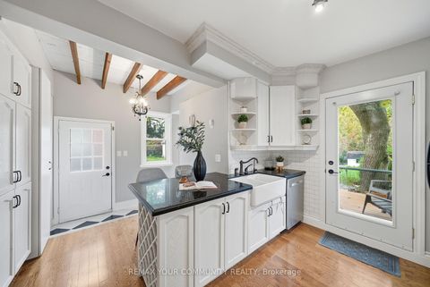 Photo 12 at 30 Elizabeth Street S, Mill Pond, Richmond Hill