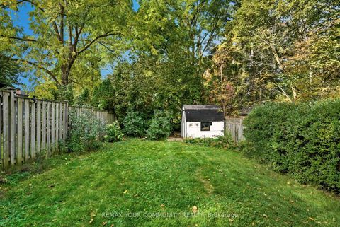 Photo 21 at 30 Elizabeth Street S, Mill Pond, Richmond Hill