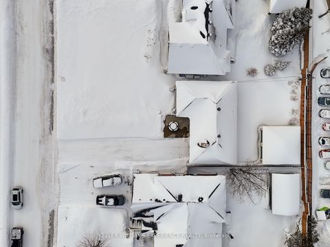 Photo 4 at 68 Kempenfelt Drive, North Shore, Barrie