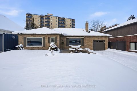 Photo 6 at 68 Kempenfelt Drive, North Shore, Barrie
