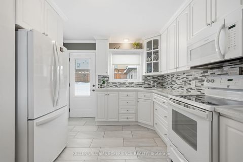 Photo 20 at 68 Kempenfelt Drive, North Shore, Barrie