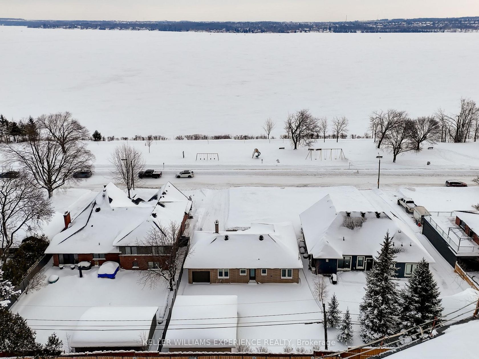 68 Kempenfelt Drive, North Shore, Barrie photo 3