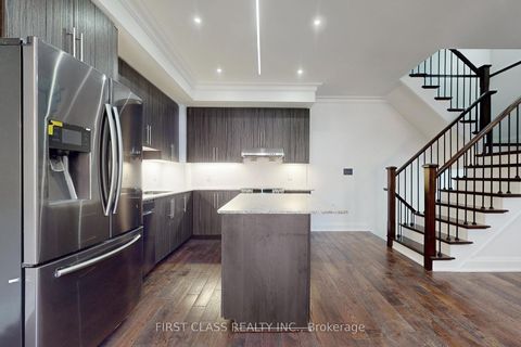 Photo 9 at TH 28 - 9 Oakburn Crescent, Willowdale East, Toronto