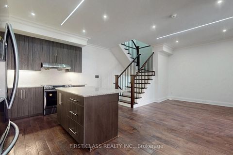 Photo 10 at TH 28 - 9 Oakburn Crescent, Willowdale East, Toronto