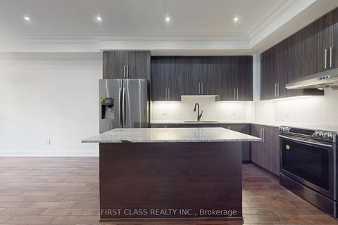 Photo 12 at TH 28 - 9 Oakburn Crescent, Willowdale East, Toronto