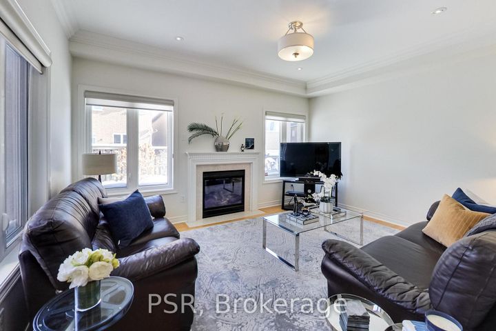 Photo 20 at 9 White Beach Crescent, Patterson, Vaughan