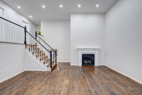 Photo 10 at 1140 Beneford Road, Eastdale, Oshawa