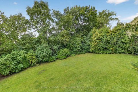 Photo 22 at 11 Tudor Gate, York Mills, Toronto