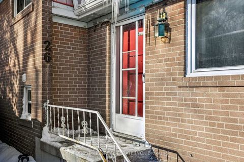 Photo 3 at 26 Fenside Drive, Donalda, Toronto