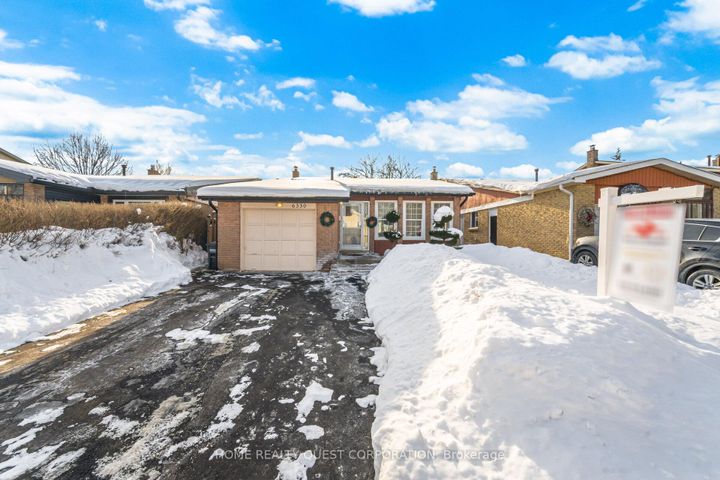 Photo 2 at 6330 Lorca Crescent, Meadowvale, Mississauga