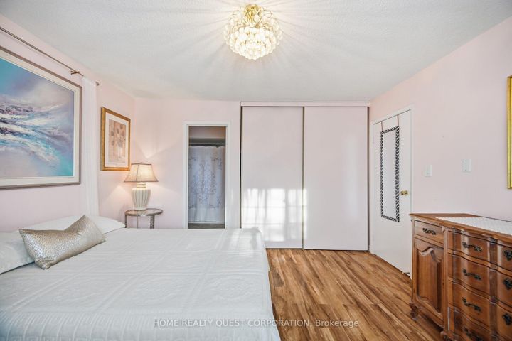 Photo 20 at 6330 Lorca Crescent, Meadowvale, Mississauga