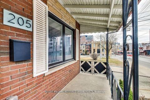 Photo 2 at 205 Bathurst Street, Chinatown, Toronto