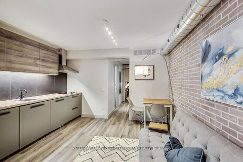 Photo 7 at 205 Bathurst Street, Chinatown, Toronto