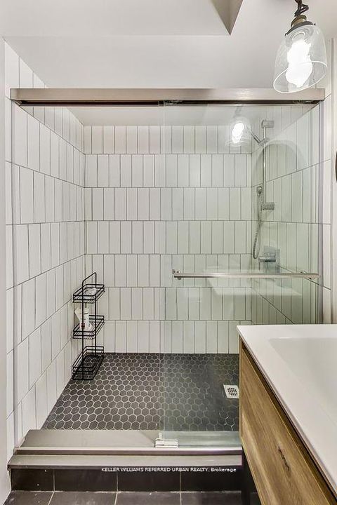 Photo 14 at 205 Bathurst Street, Chinatown, Toronto