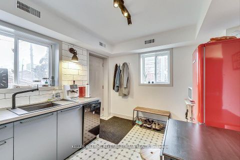 Photo 17 at 205 Bathurst Street, Chinatown, Toronto