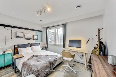 Photo 21 at 205 Bathurst Street, Chinatown, Toronto