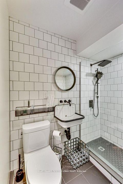 Photo 32 at 205 Bathurst Street, Chinatown, Toronto