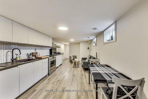 Photo 37 at 205 Bathurst Street, Chinatown, Toronto