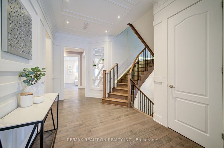 Photo 5 at 18 Giardina Crescent, Bayview Hill, Richmond Hill