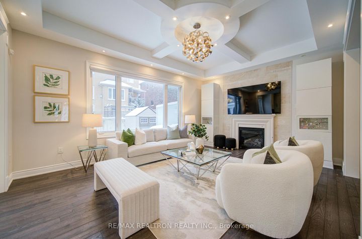 Photo 19 at 18 Giardina Crescent, Bayview Hill, Richmond Hill