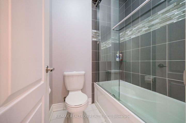 Photo 27 at 18 Giardina Crescent, Bayview Hill, Richmond Hill