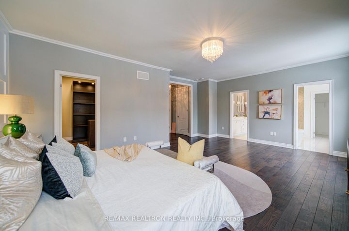 Photo 32 at 18 Giardina Crescent, Bayview Hill, Richmond Hill