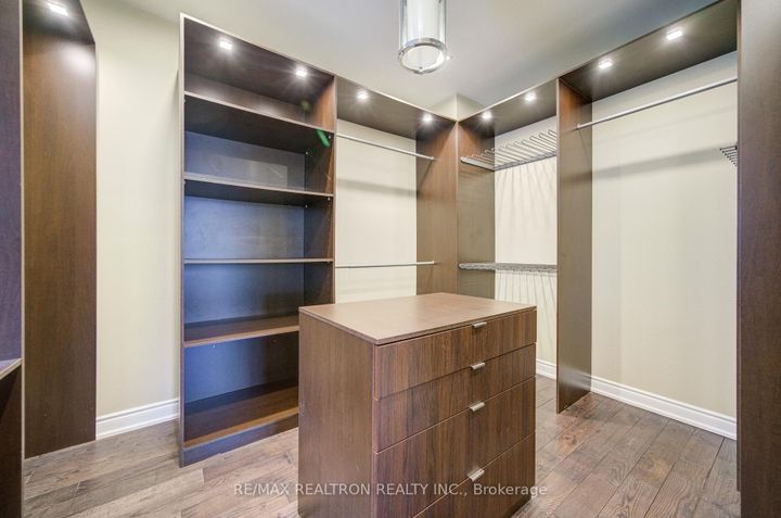 Photo 36 at 18 Giardina Crescent, Bayview Hill, Richmond Hill