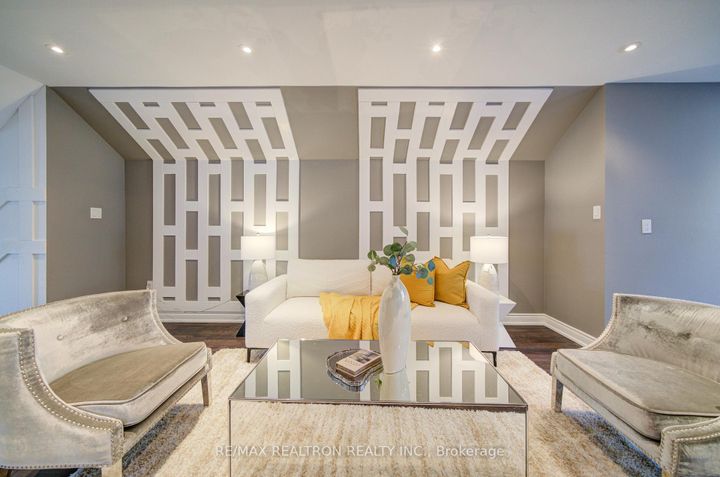 Photo 40 at 18 Giardina Crescent, Bayview Hill, Richmond Hill