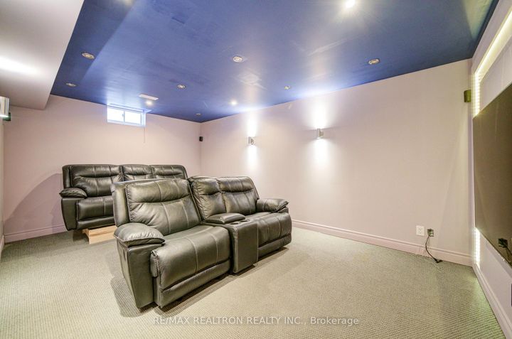 Photo 48 at 18 Giardina Crescent, Bayview Hill, Richmond Hill